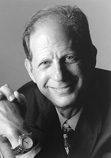 Scott Spear, MD, past president of ASPS, passes at age 68